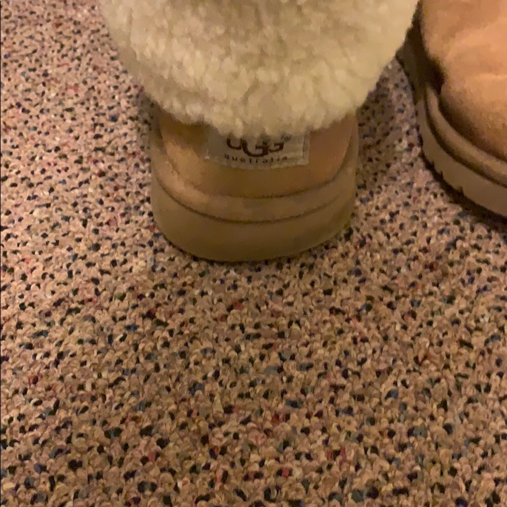 🌟🌟🌟UGGS🌟🌟🌟 - Picture 3 of 4